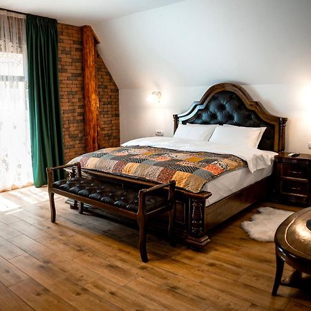 Boutique Marlen Bed & Breakfast Ghimbav Екстериор снимка