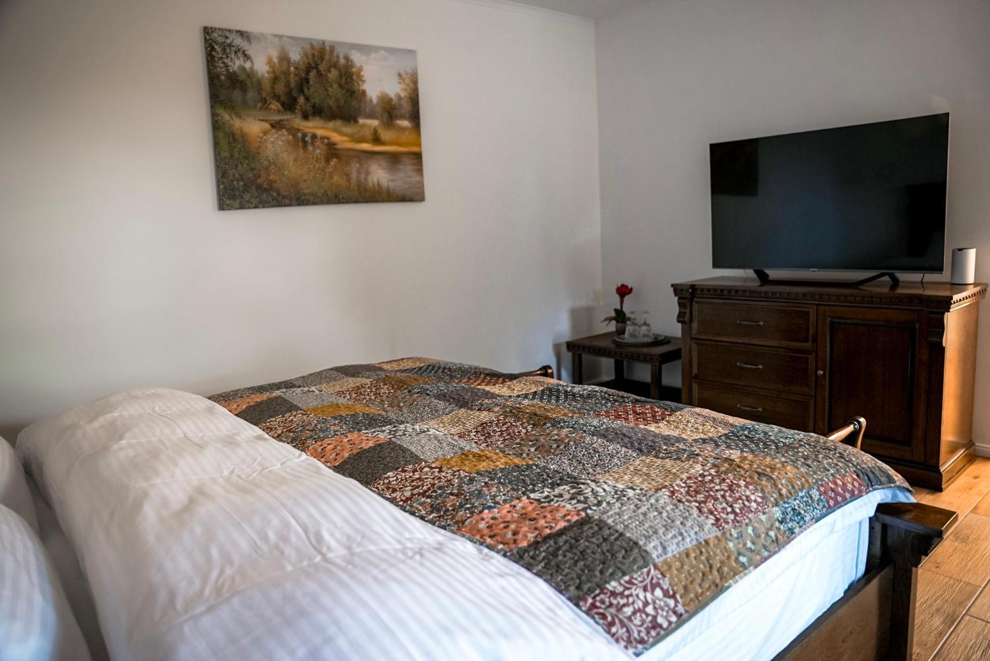 Boutique Marlen Bed & Breakfast Ghimbav Екстериор снимка