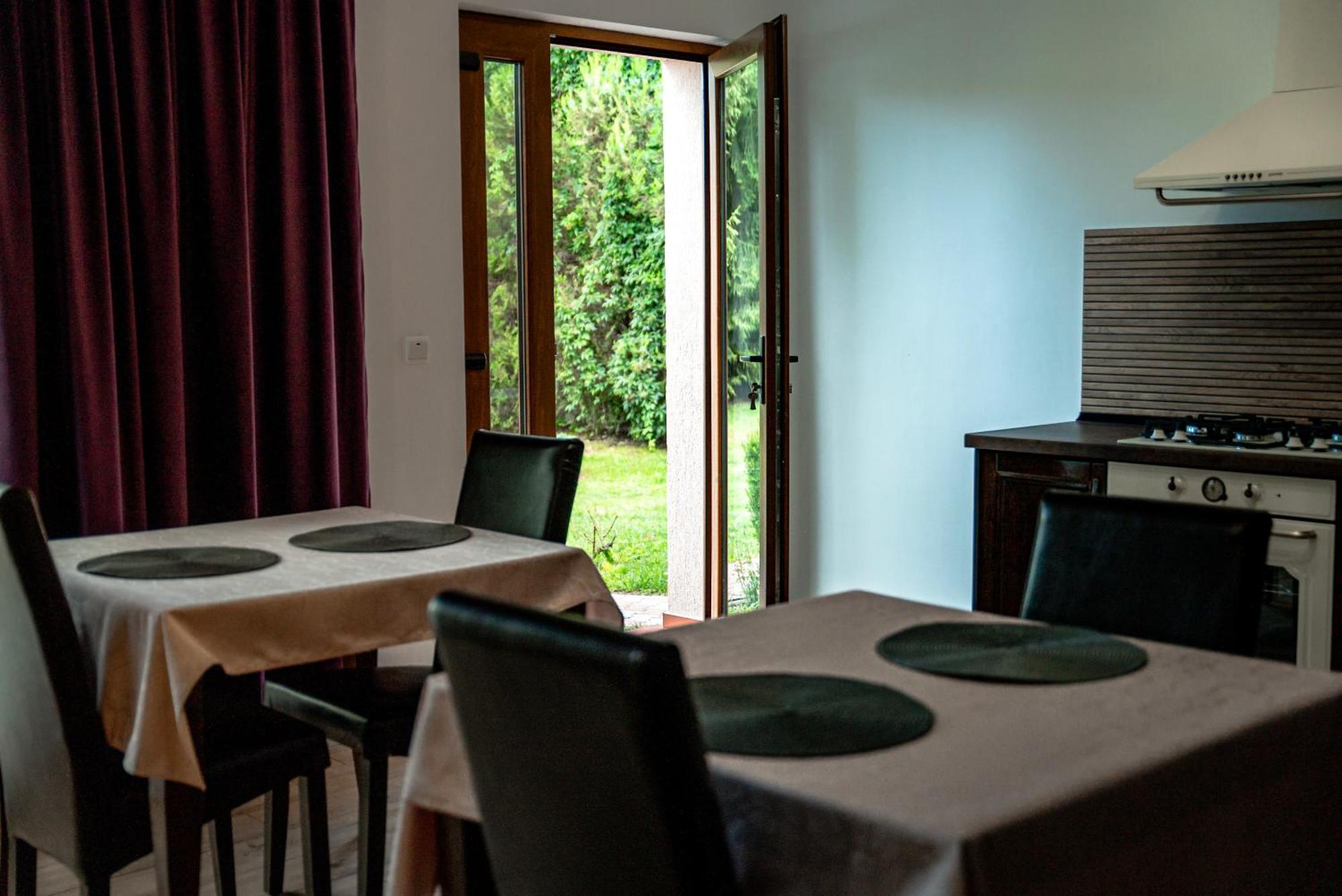 Boutique Marlen Bed & Breakfast Ghimbav Екстериор снимка