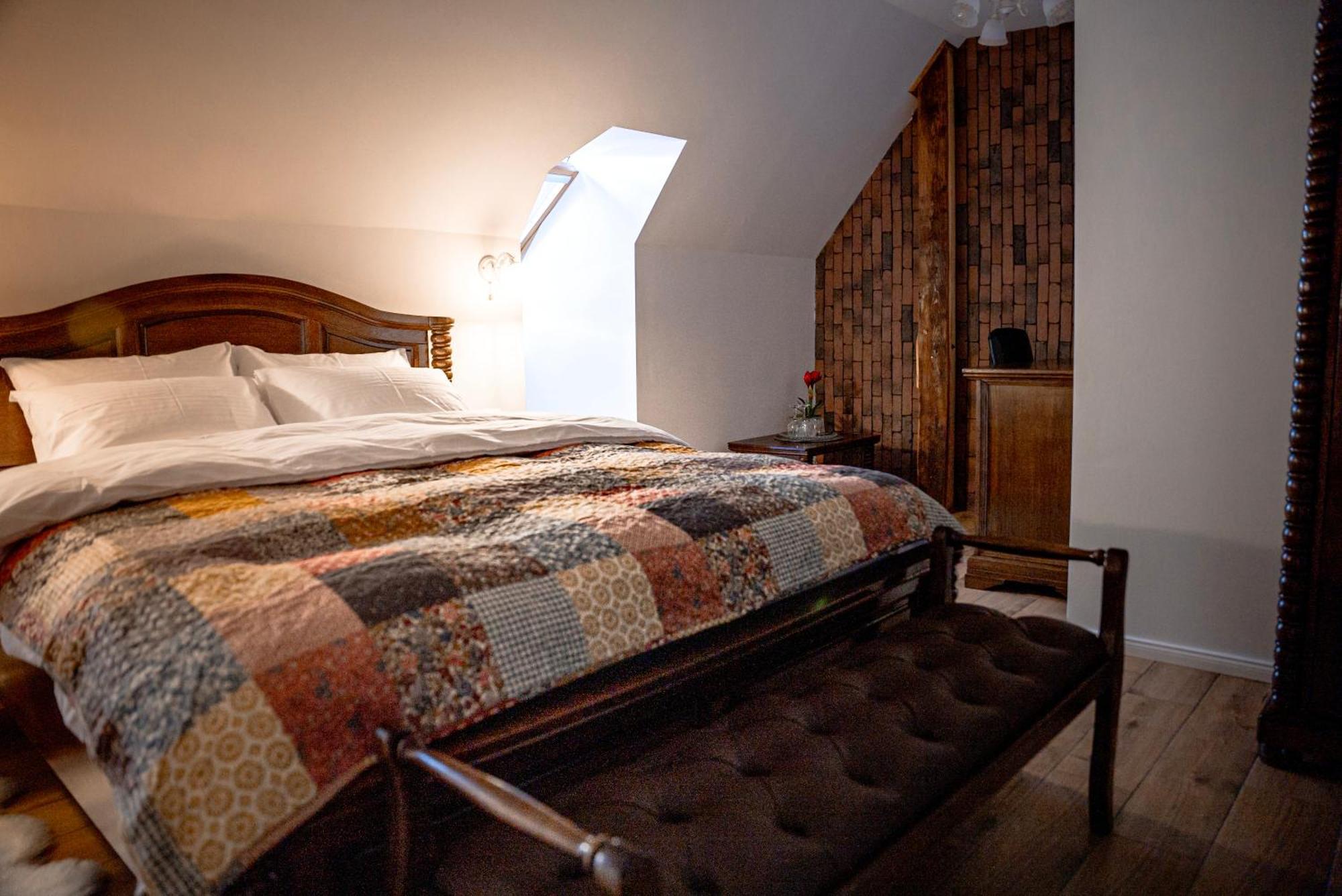 Boutique Marlen Bed & Breakfast Ghimbav Екстериор снимка