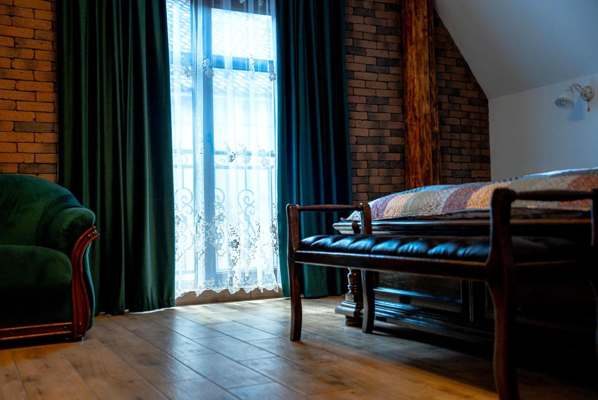 Boutique Marlen Bed & Breakfast Ghimbav Екстериор снимка