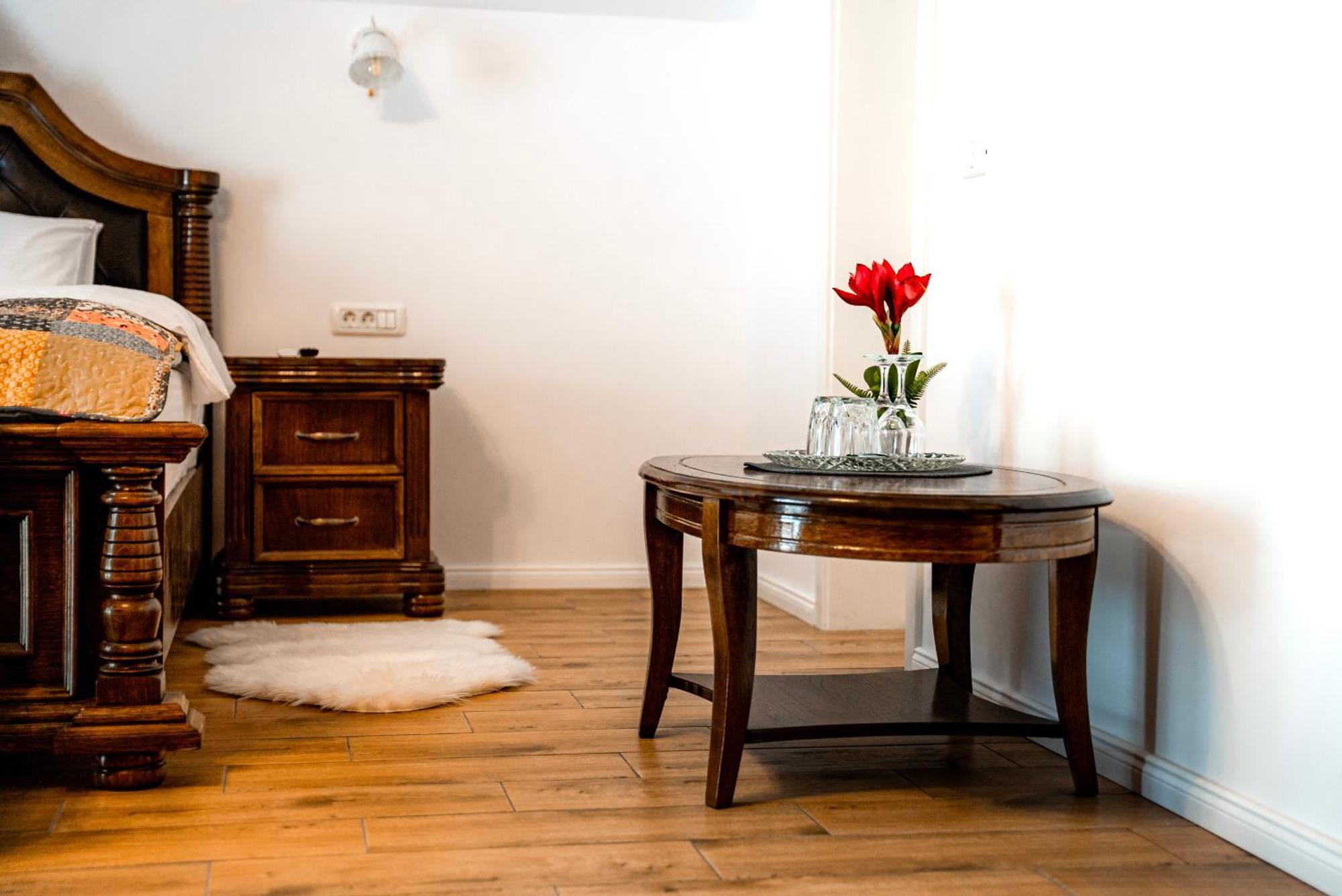 Boutique Marlen Bed & Breakfast Ghimbav Екстериор снимка