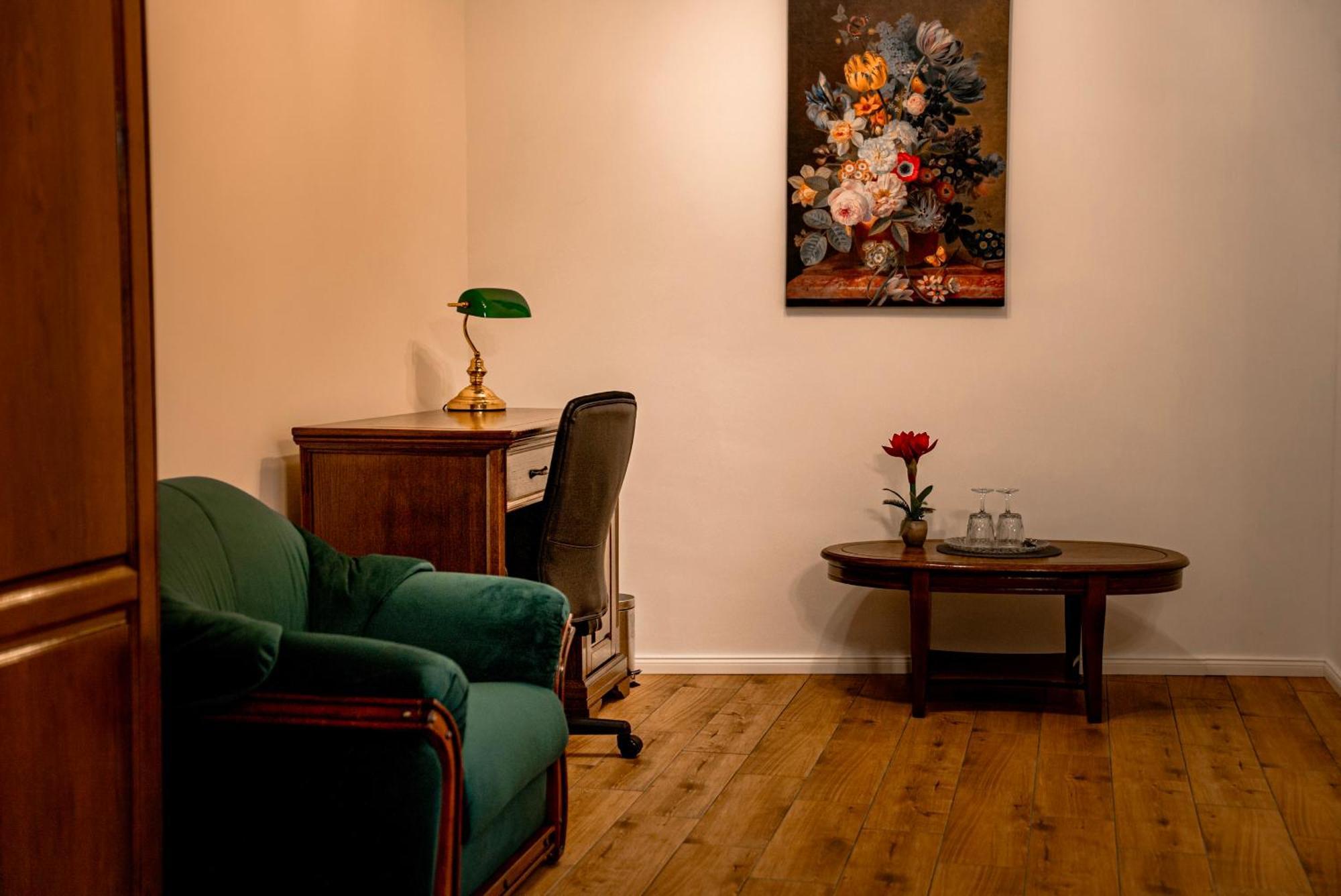 Boutique Marlen Bed & Breakfast Ghimbav Екстериор снимка