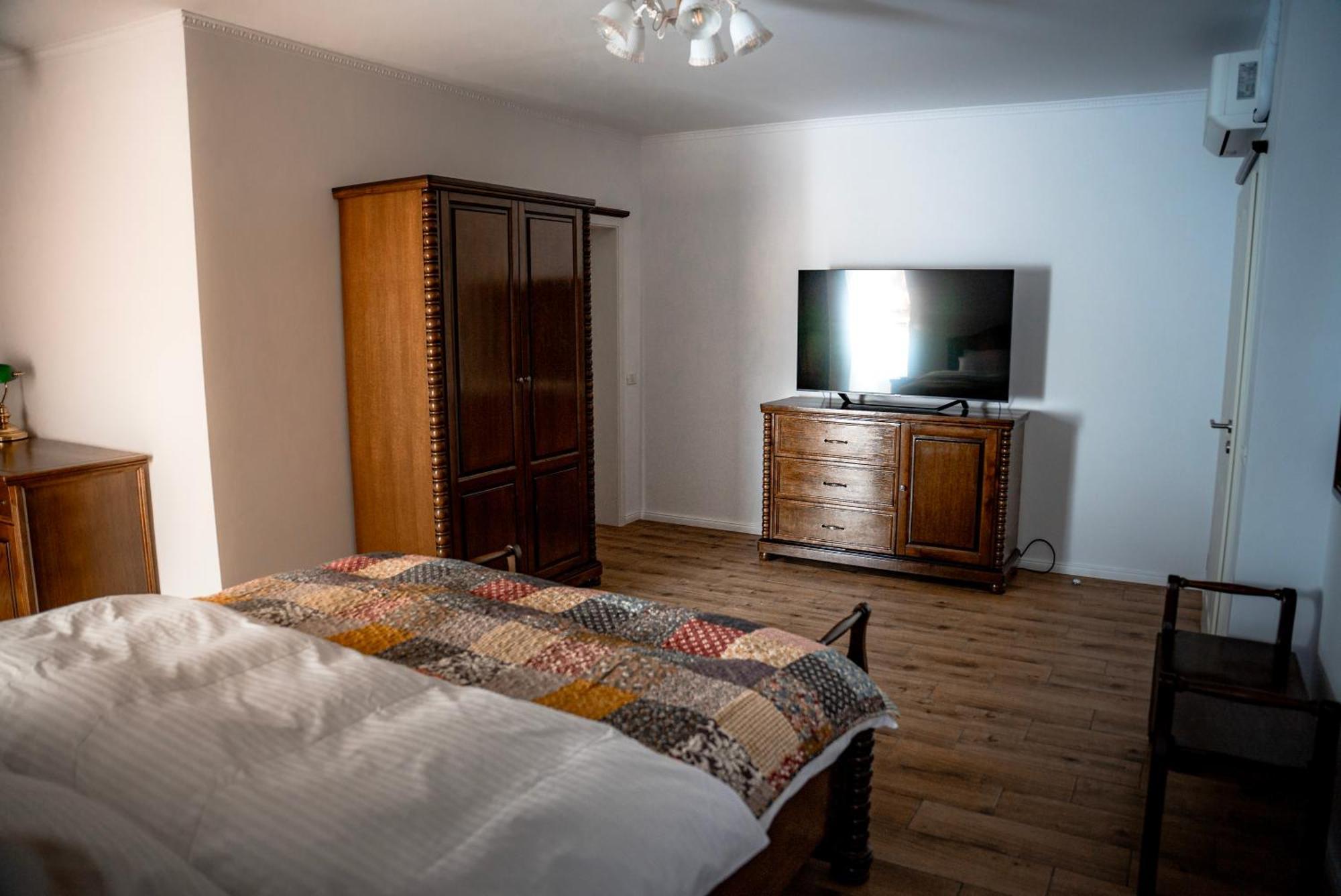 Boutique Marlen Bed & Breakfast Ghimbav Екстериор снимка