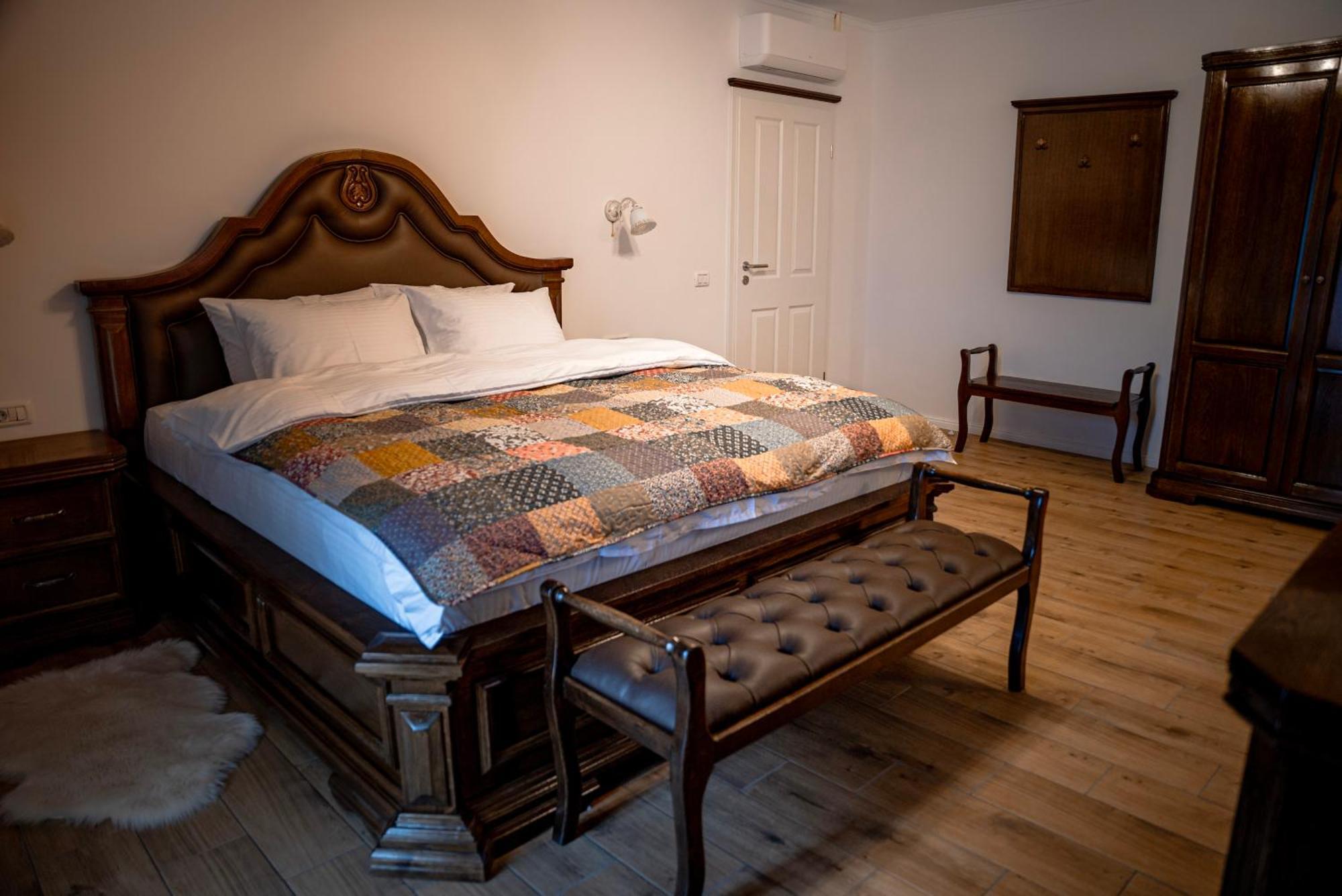 Boutique Marlen Bed & Breakfast Ghimbav Екстериор снимка